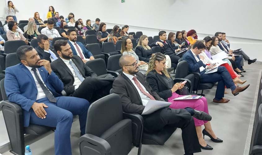 Diretoria da OAB, presidentes de Subseções e conselheiros seccionais visitam CPE e relatam falhas no atendimento à advocacia