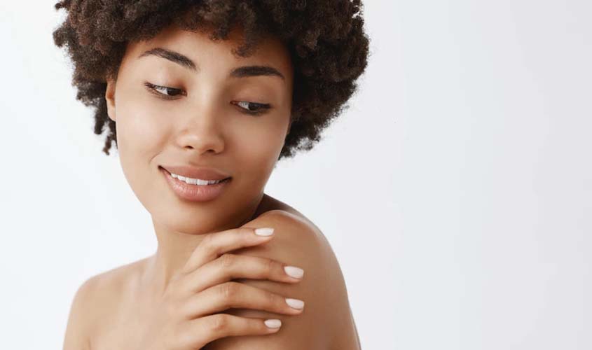 Skincare em pele negra: veja os melhores cuidados