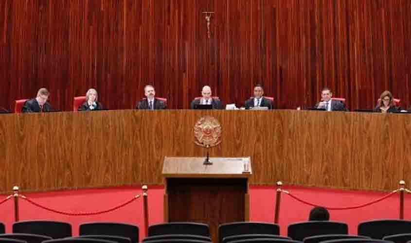 Plenário multa em R$ 30 mil parlamentares por propaganda eleitoral negativa contra Lula