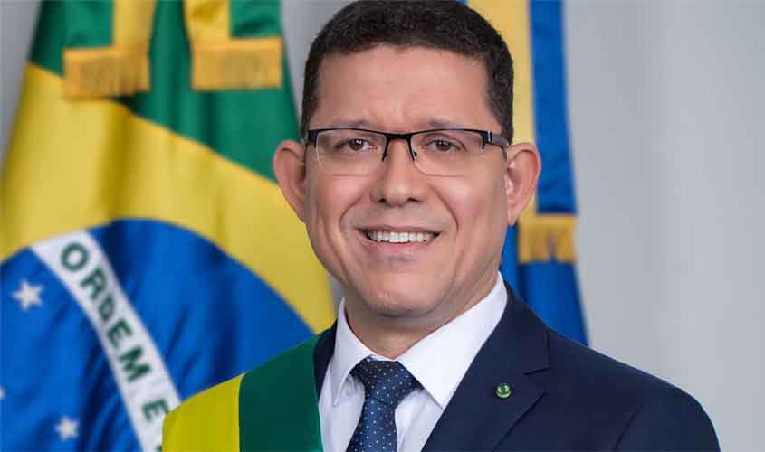 Administração traz parentes: mulher, irmão, cunhada e até a ex de Marcos Rocha ocupam cargos com altos salários no Governo