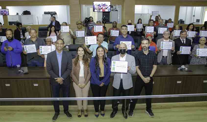 Dra. Taíssa realiza sessão solene em homenagem aos ferroviários de Rondônia