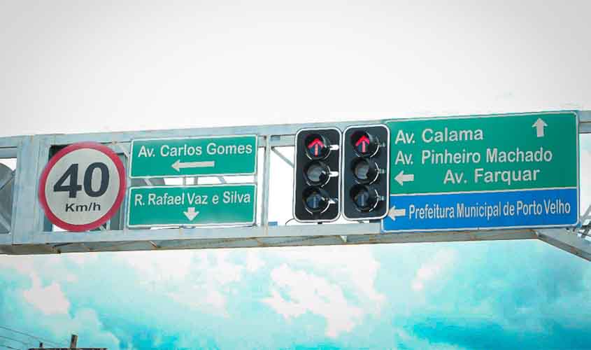 Prefeitura segue com trabalho de modernização da sinalização de trânsito