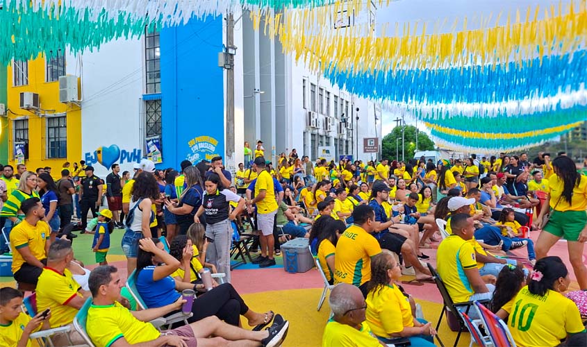 Rua do Hexa reúne torcedores em jogo do Brasil