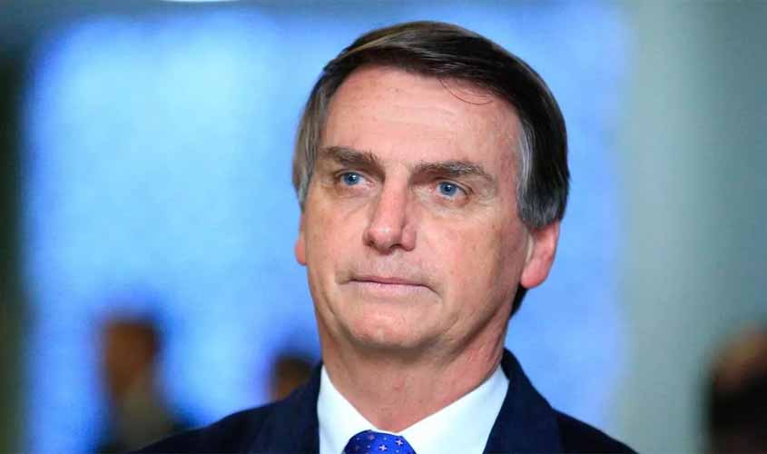 Bolsonaro diz que suposta invasão de seu celular é “atentado contra o Brasil”