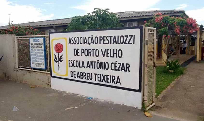 A sociedade pode apoiar o Bazar da Solidariedade de três formas