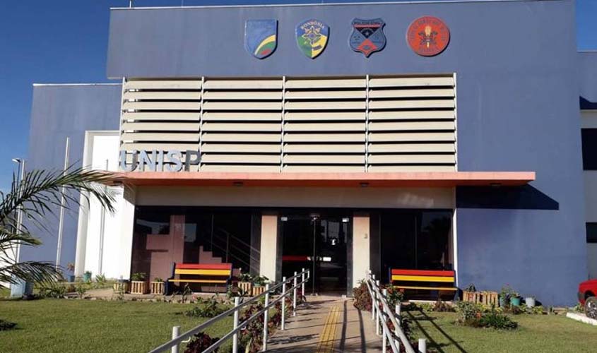 Jovem é preso com drogas e moto roubada em Vilhena