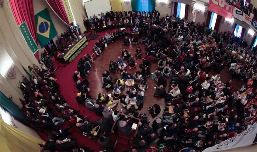 Ato na USP defende soberania nacional diante de tarifaço de Trump