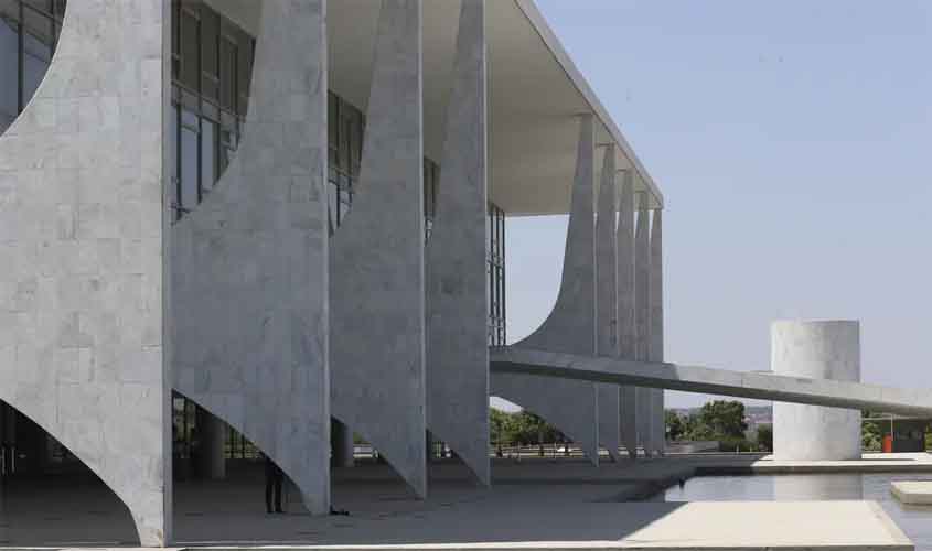 Decreto garante direito ao cuidado como trabalho essencial