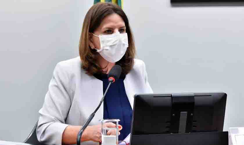 Com avanço da variante Delta, governo deve começar a aplicar terceira dose da vacina contra Covid  