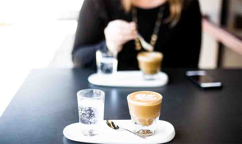 Como fazer um bom serviço de copa na sua empresa? 