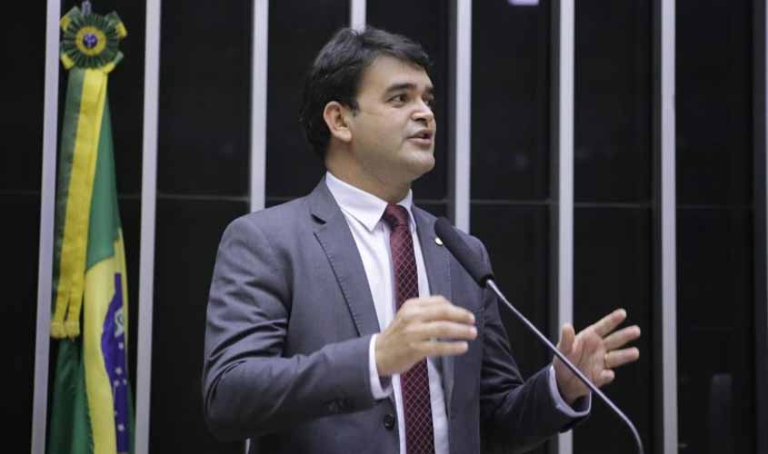 Projeto prevê novas causas de impedimento de juiz