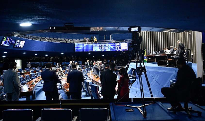 Publicados editais para concurso do Senado, com 22 vagas