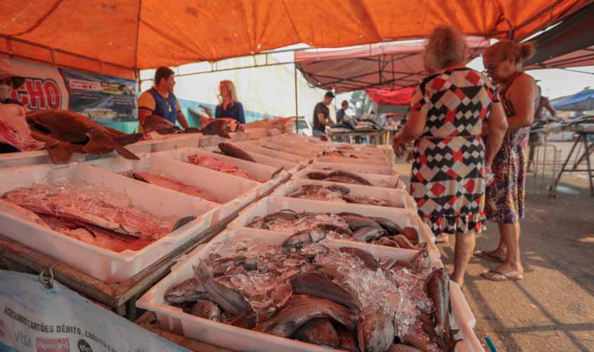Produtos frescos e naturais atraem população para feiras livres