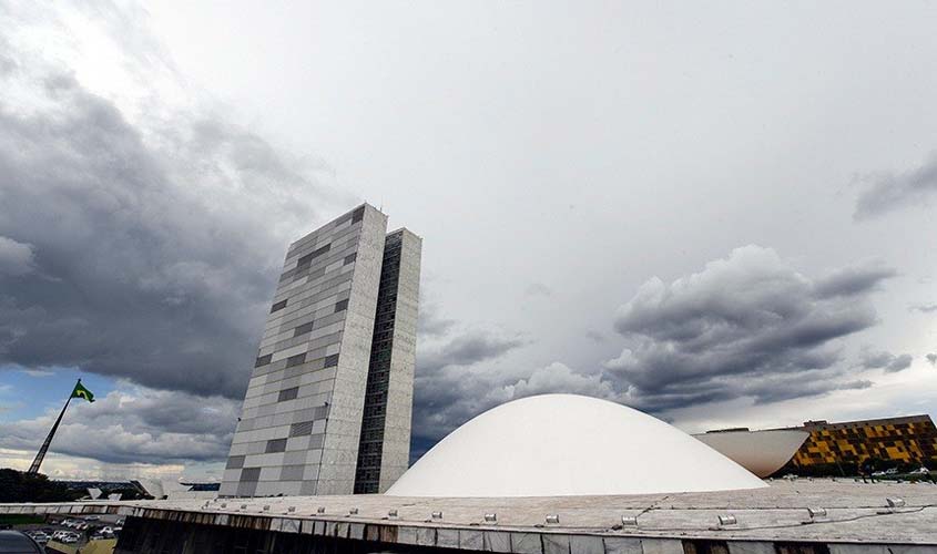 Concurso do Senado tem 992 vagas de cadastro reserva e cotas para negros e PCD  