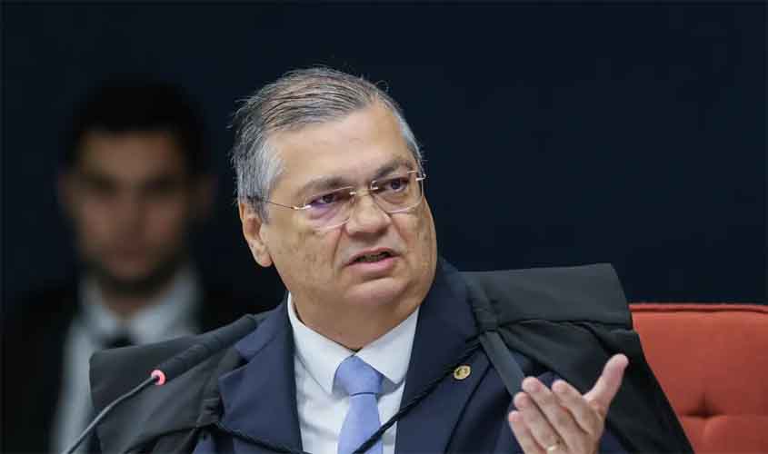 Dino manda PF investigar emendas parlamentares que somam R$ 694 mi