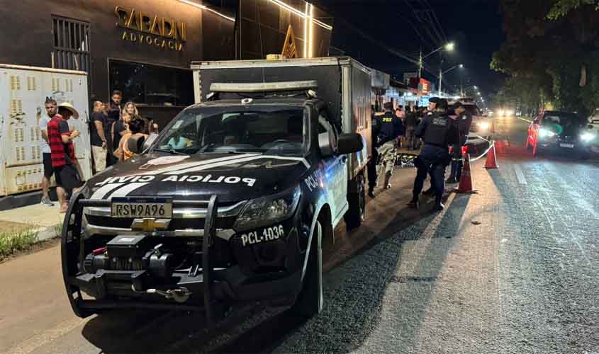 Motorista morre atropelado por carreta em Porto Velho