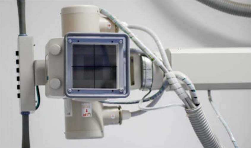 Médico socorrista que estava presente durante exames de raio-X móvel não receberá adicional