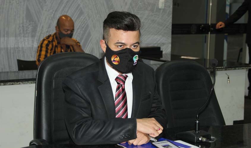 Edivaldo Gomes alerta para compra irregular de unidades do Programa Minha Casa, Minha Vida