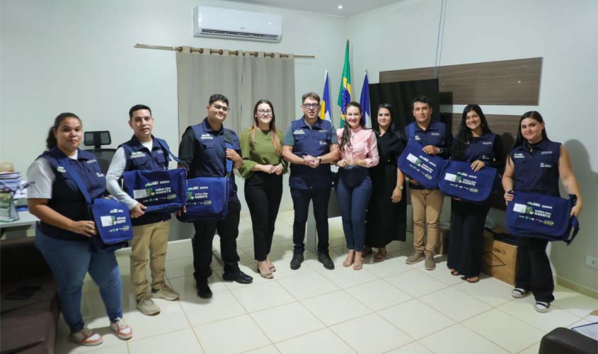 Entrega de kits: Prefeitura beneficia agentes comunitários de saúde