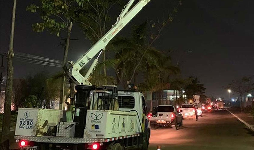 Emdur atende pedido de Anderson Pereira e revitaliza iluminação em bairros e presídio