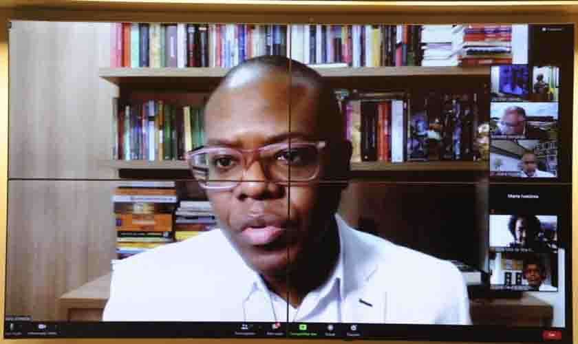 Comissão de combate ao racismo deve sugerir renda cidadã e parâmetros para uso de força policial