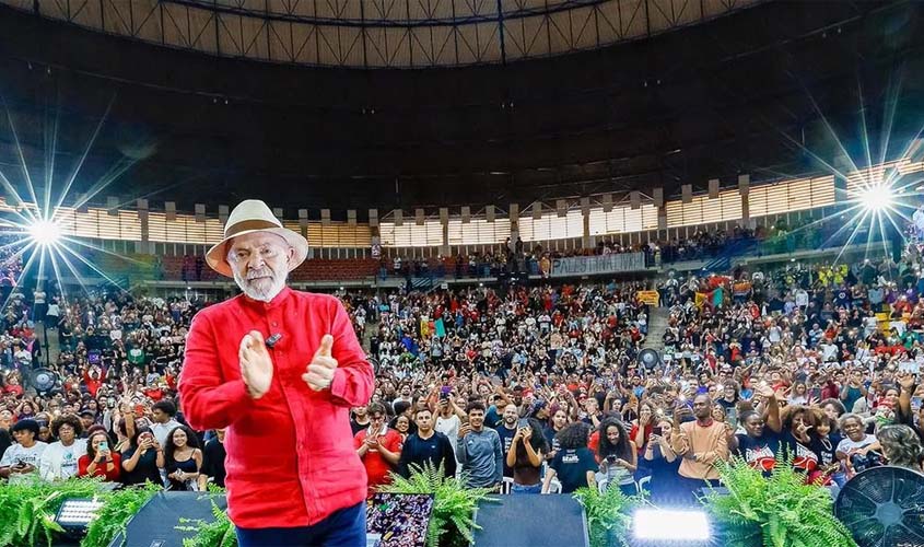 Lula converge aprovação-intenção de voto