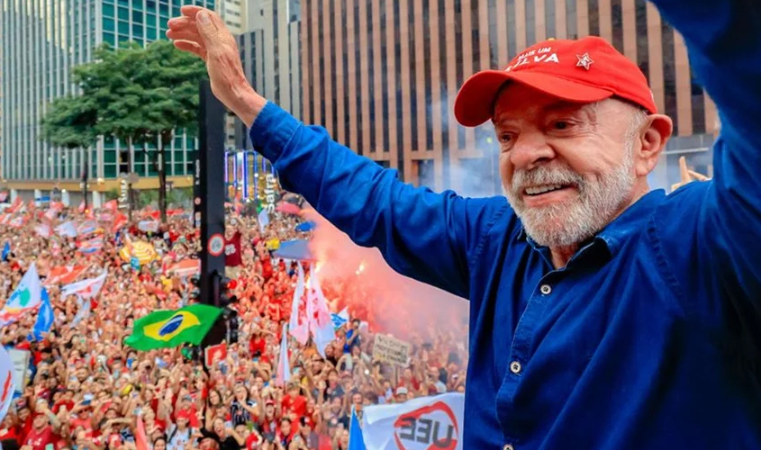 Lula derrota Flávio Bolsonaro e faz história ao conquistar quarto mandato como presidente