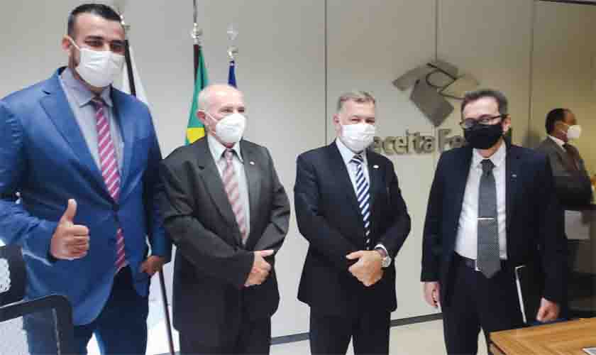 Em Brasília, Receita Federal dá sinal verde para instalação da Balsa em Costa Marque, comemora Deputado Lucio Mosquini 