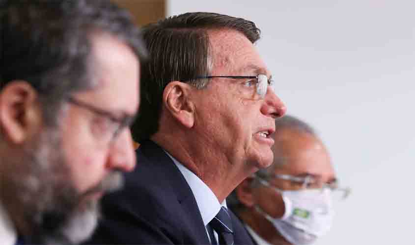Governo é favorável à importação privada de vacinas, diz Bolsonaro