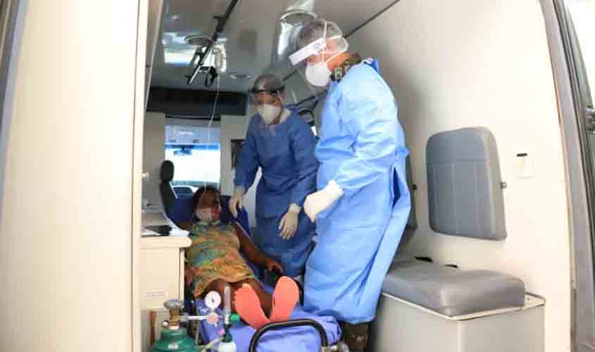 Por falta de leitos, pacientes são transferidos para Curitiba