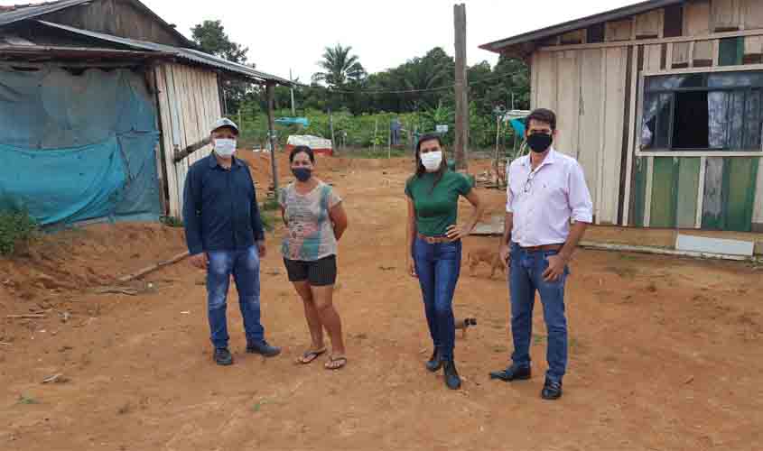 Vereadores visitam Assentamento Terra Prometida 