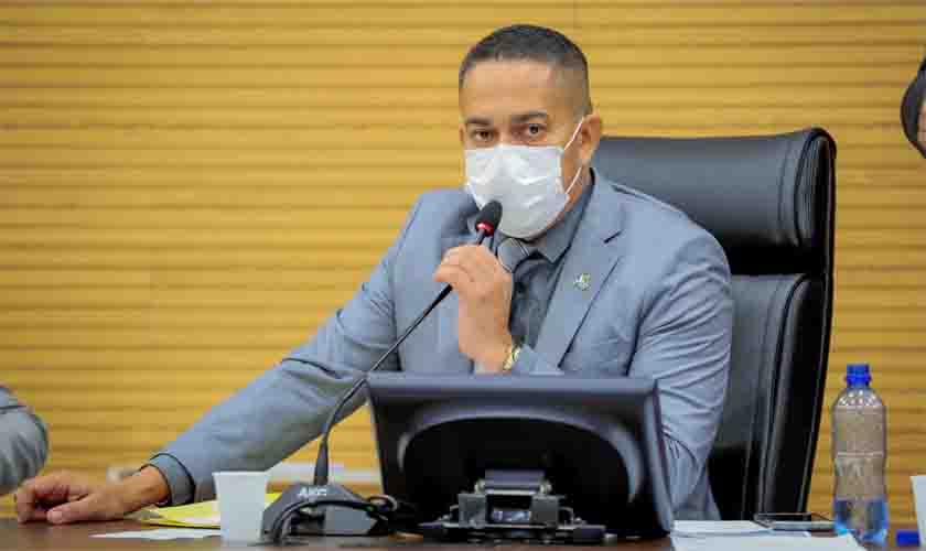 Lei de Eyder Brasil impede condenados por violência contra a mulher de assumir cargos públicos