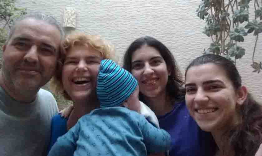 Prioridade Absoluta: acolhimento familiar humaniza histórias e favorece o desenvolvimento de crianças