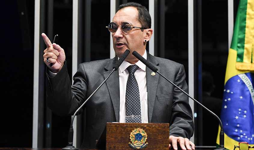 Para Kajuru, proposta de reforma da Previdência é perversa