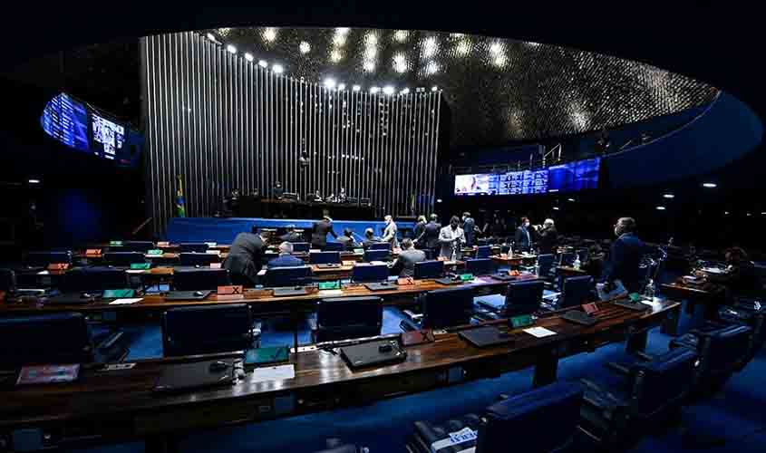 Senado vota na terça MP que facilita compra de vacinas contra coronavírus