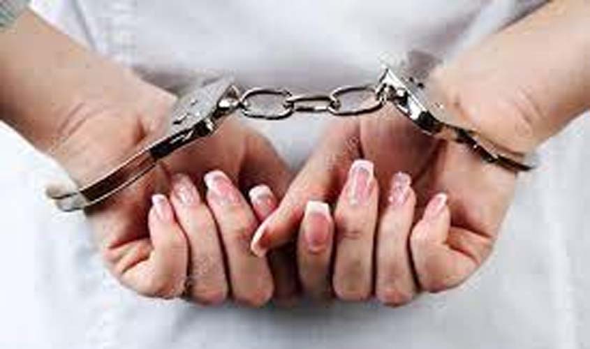 Mulher foragida da justiça é recapturada pela Polícia Militar