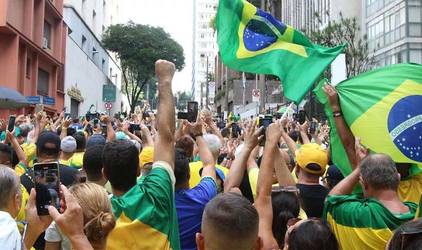 O fascismo desfila na Paulista