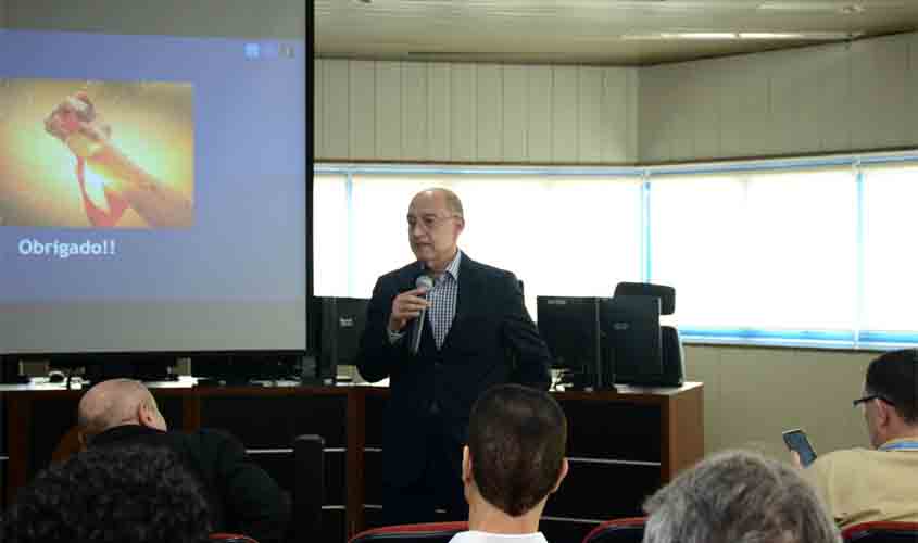 TRT-14 aprimora gestão de contratos e orçamento em reunião estratégica