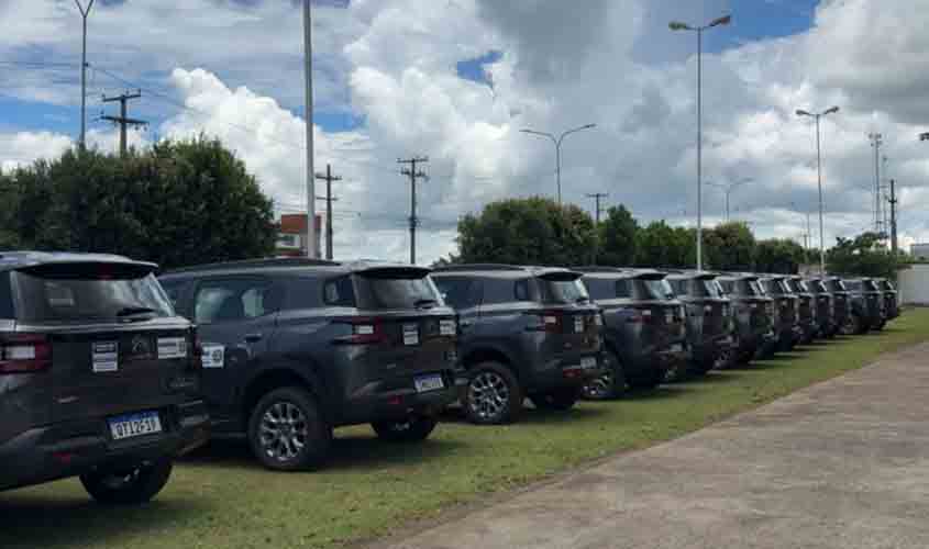 Governo de RO paga mais de R$ 4 milhões e garante compra de 38 veículos para atividades das Apaes no estado