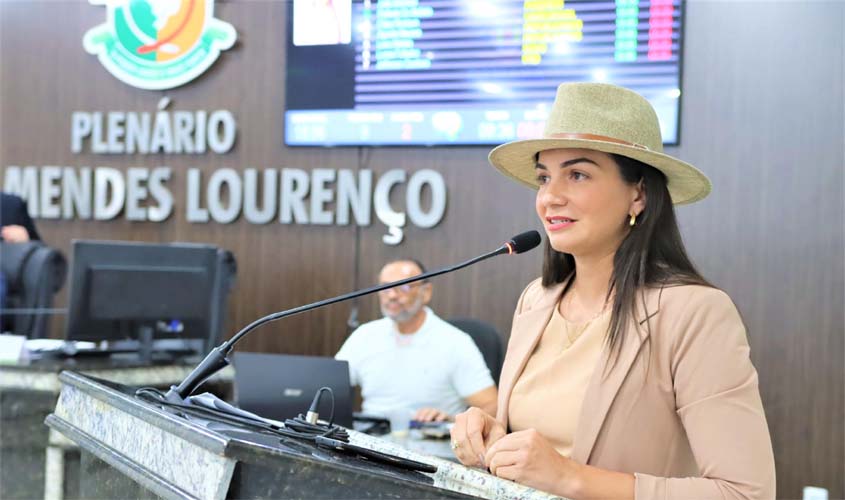 Vereadora cobra obras na Avenida Canaã em Ariquemes
