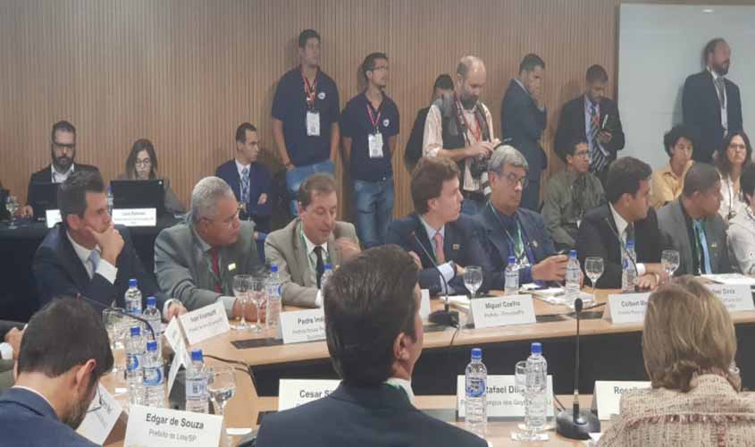 Hildon Chaves é reeleito para vice-presidência da Frente Nacional dos Prefeitos