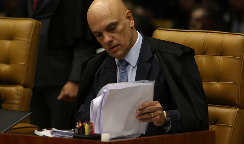 Moraes suspende trecho de MP sobre pedidos de acesso à informação