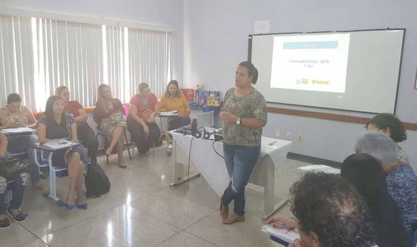 Semed promove formação a professores dos Programas ‘Acelera’ e ‘Se liga’