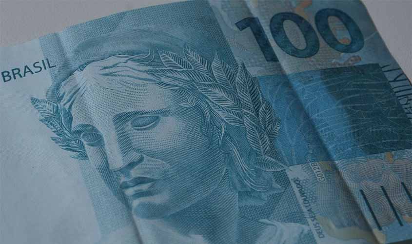 Juros do cheque especial e rotativo do cartão sobem em março