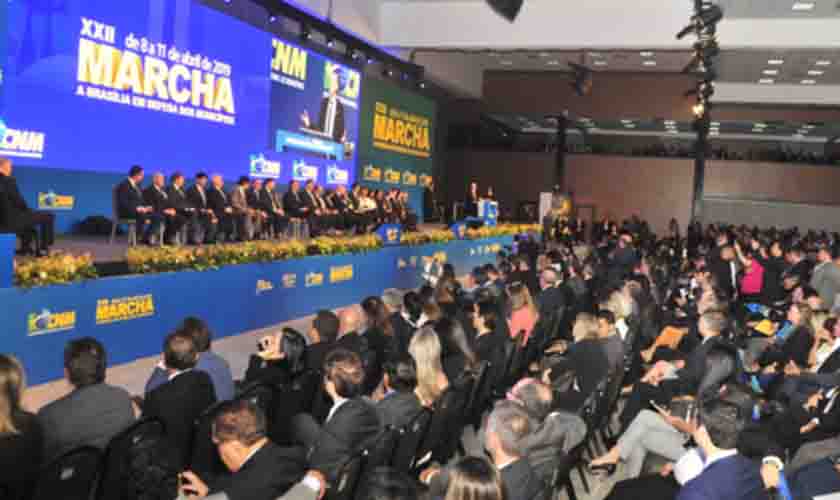 Marcha a Brasília em Defesa dos Municípios deste ano recebe presidenciáveis para debate