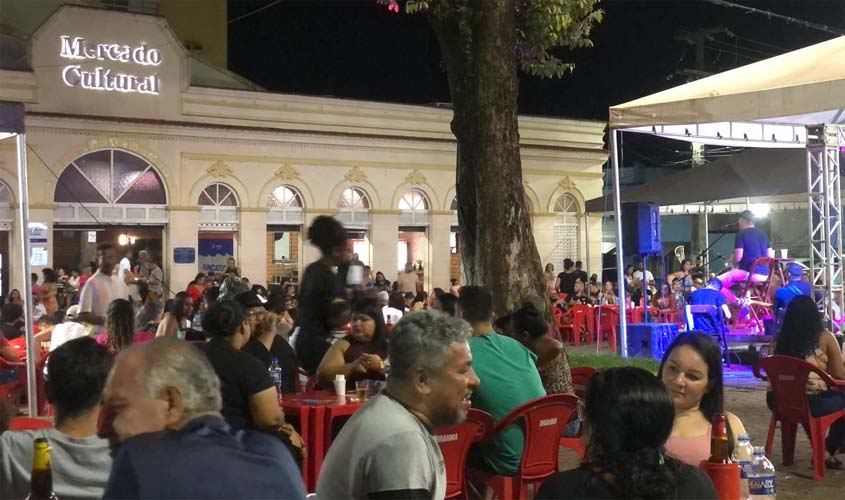 Hoje tem apresentações de grupo de Chorinho e Pagode no Mercado Cultural 
