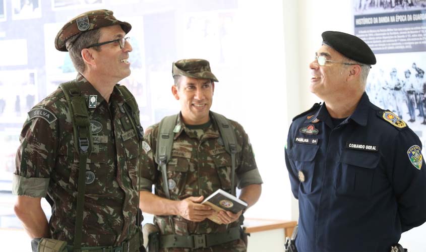Polícia Militar recebe visita técnica do General de Brigada e comitiva