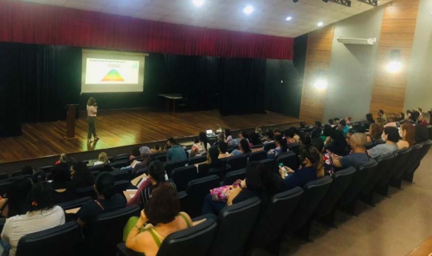 Porto Velho oferece curso de formação continuada a professores do ensino fundamental