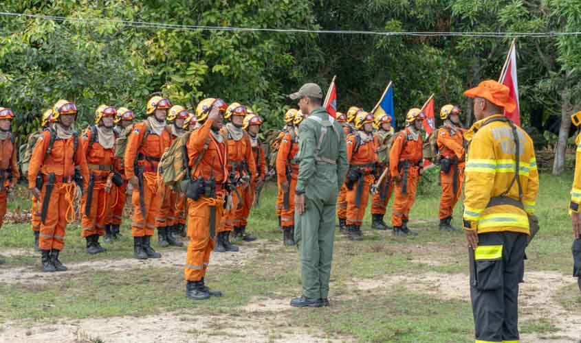 Governo de RO intensifica combate às queimadas com treinamento especializado de equipes