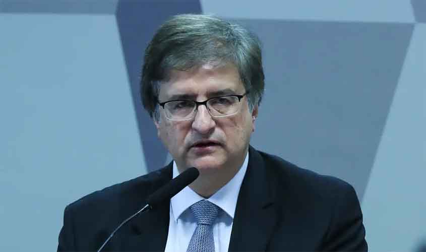 PGR quer investigar atuação de Eduardo Bolsonaro contra autoridades